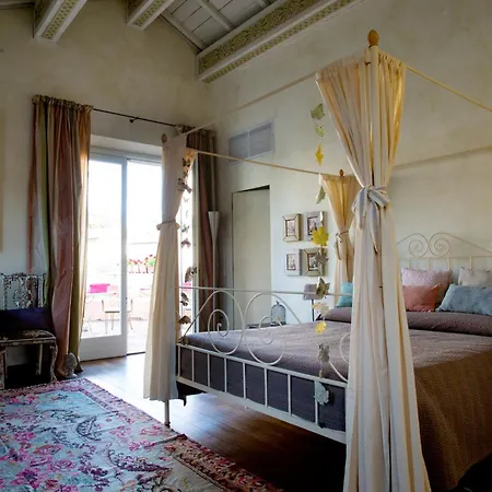 Quarto em Acomodações Particulares Au Petit Jardin Ravena