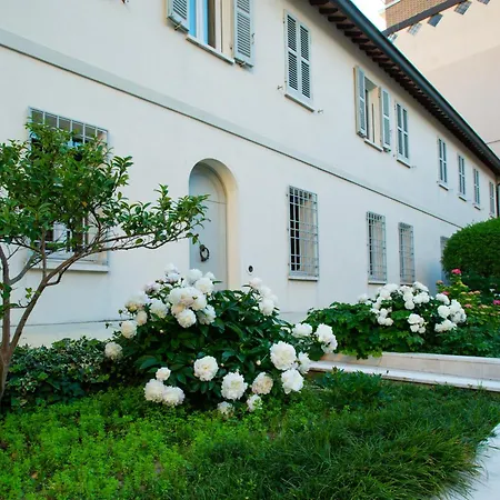 Au Petit Jardin Ravena