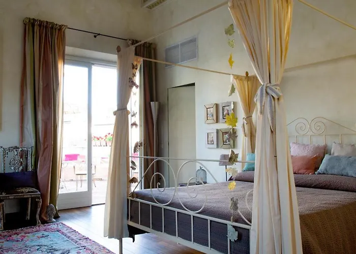 Rum i privatbostad Au Petit Jardin Ravenna